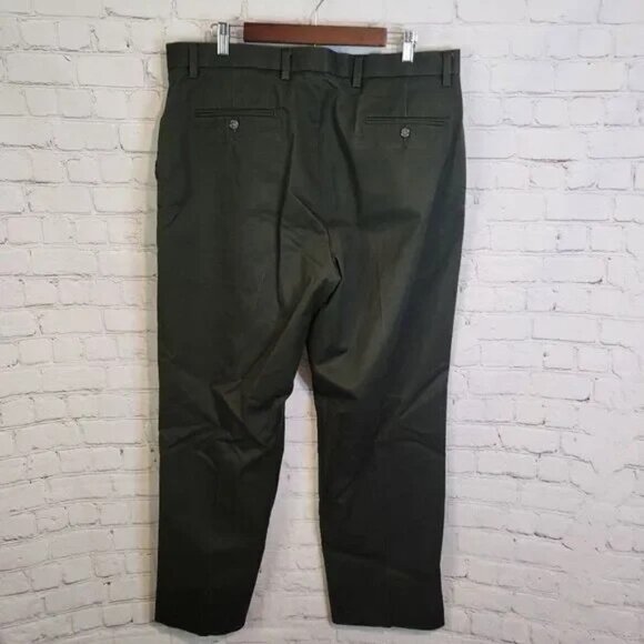 Men's Dockers "D3" pants, size 38 X 32 - Picture 2 of 2